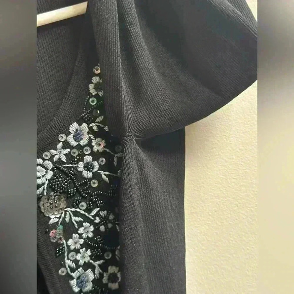 Y2K Finity Embroidered Beaded Sequin Floral Front Clasp Sweater – Women’s S - Picture 13 of 15